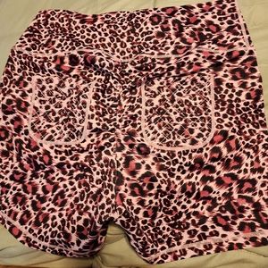 Fit booty scrunch butt shorts and halter top purple leopard